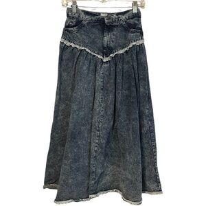Vintage Chic Sport Acid Wash Cowgirl Country Lace Trim High Waisted Jean Skirt